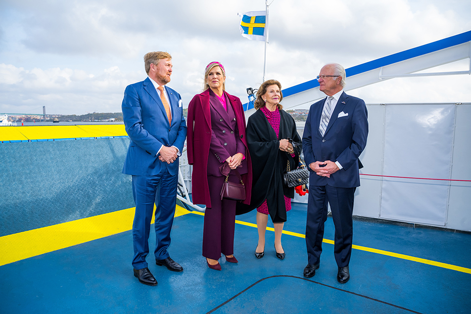 The Kings and Queens of Sweden and the Netherlands on board the ferry Eloise. 