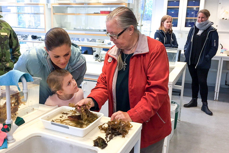 Kronprinsessan och Prinsessan Estelle besökte laboratoriet år 2017.