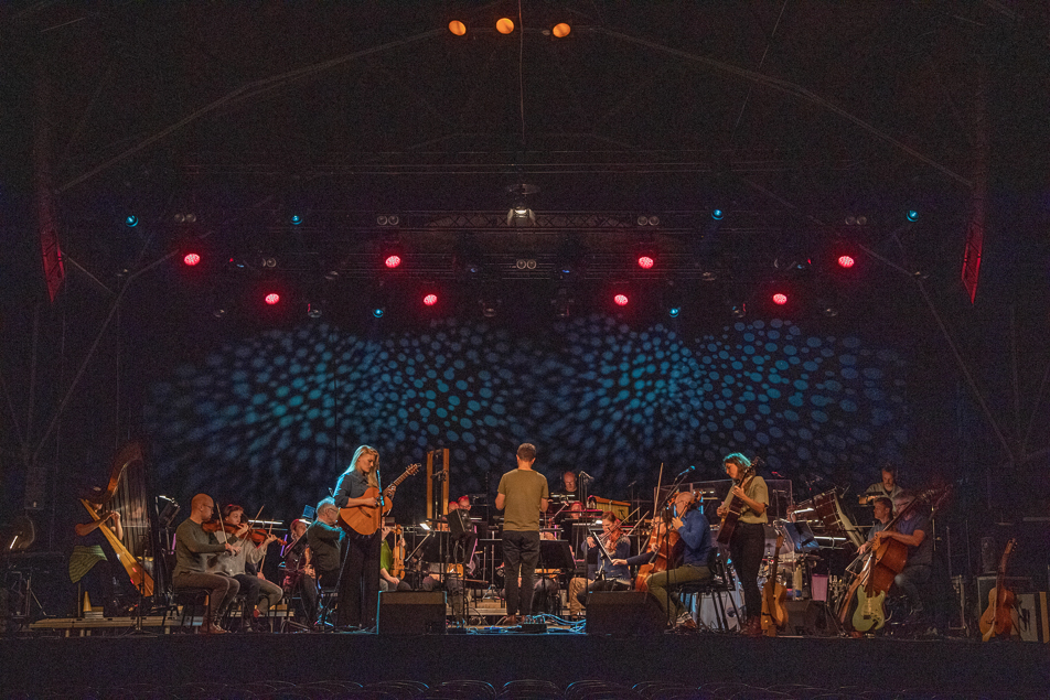 The Dala Sinfonietta rehearse with duo Good Harvest before a sold-out concert at Magasinet.