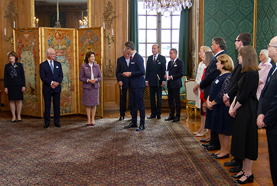 Företrädet för honorärkonsulerna hölls i Lovisa Ulrikas matsal på Kungliga slottet. 