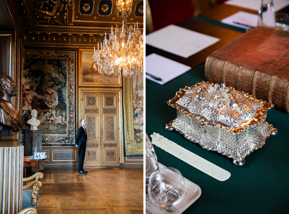 Historiskt använde Gustav III dagens Konseljsal som matsal och de vävda tapeterna i rummet skänktes till honom i gåva vid ett besök i Frankrike 1771. Vid dagens konseljer står på bordet framför Kungen ett skrivtyg av drivet silver som symbol för kontinuiteten i det svenska statsskicket. Skrivtyget är utfört i Augsburg av silversmeden Johannes Kilian och tillhör de föremål som räddades vid slottsbranden 1697.