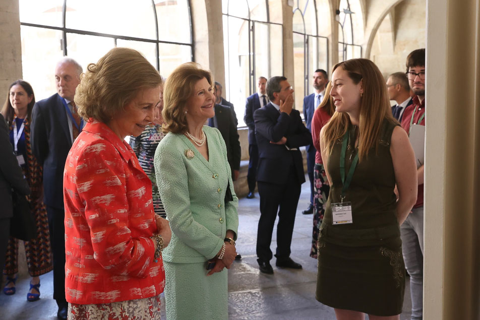 Drottningen och Drottning Sofia av Spanien besöker Global Neuro Summit. 