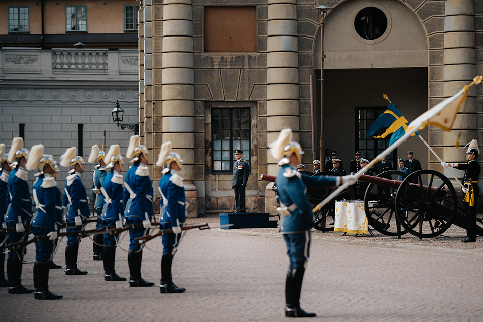 The King during the changing of the guard in the Outer Courtyard. 