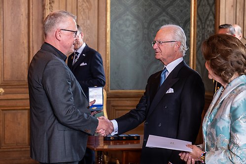 Förbundskapten Janne Andersson förlänades H.M. Konungens medalj 8:e storleken högblått band. 