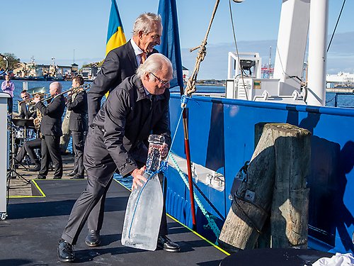 The King names the research vessel Skagerak during a ceremony at Gothenburg's Nya Varvet shipyard. 