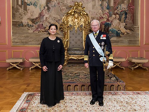 The King with ambassador Lourdes Victoria-Kruse from the Dominican Republic. 