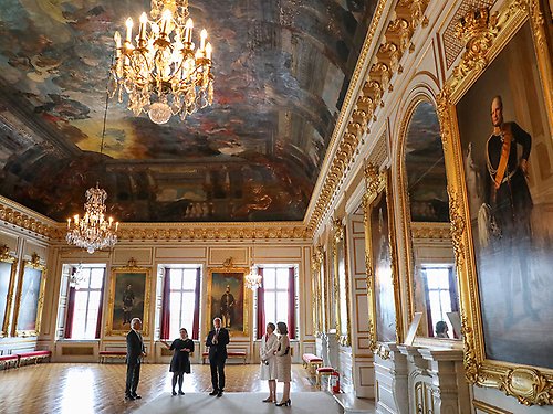 The German Presidential couple are given a tour of Drottningholm Palace. 