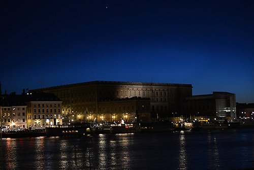 Kungl. Slottet vid Earth Hour 2012. 