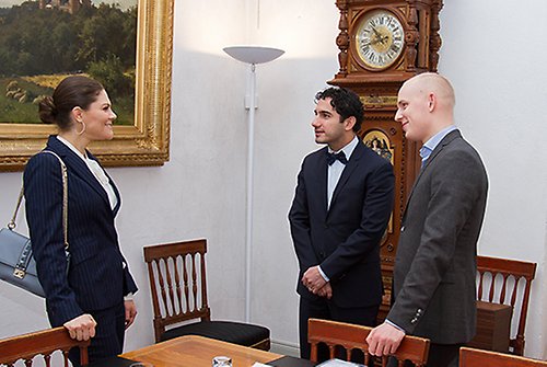 Kronprinsessan tillsammans med civilminister Ardalan Shekarabi och Jonas Bergström, politisk sakkunnig. 