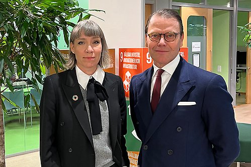 Prins Daniel och generaldirektör Darja Isaksson. Foto: Verket för innovationssystem